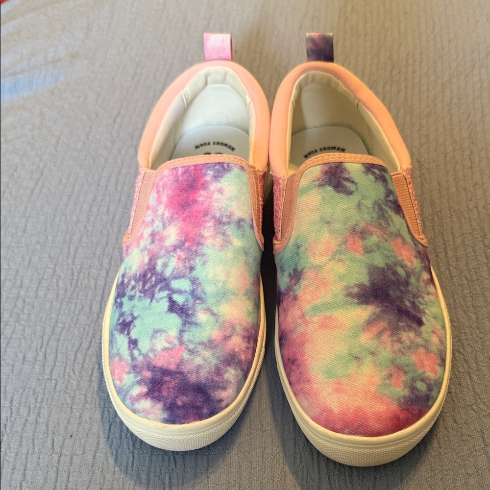 SO Kids Tie-Dye Slip-On Sneakers